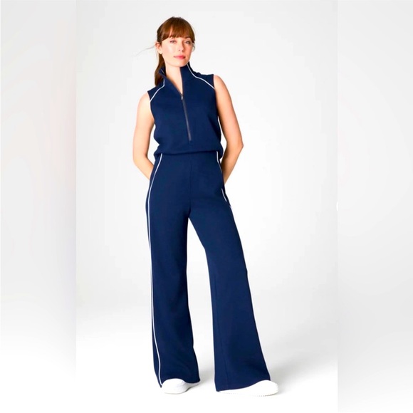 NWT - Spanx Air Essentials - Navy Blue Wide Leg Jumpsuit Large Romper - Picture 1 of 6